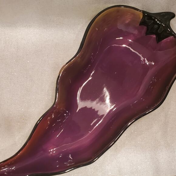 Cayenne CLAY Art La Mesa Purple Chili Pepper Serving / Salsa Dish - Picture 1 of 4